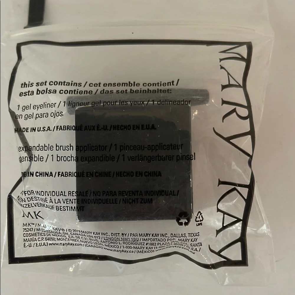 NIB Mary Kay Gel Eyeliner with Black Precision Liner Brush